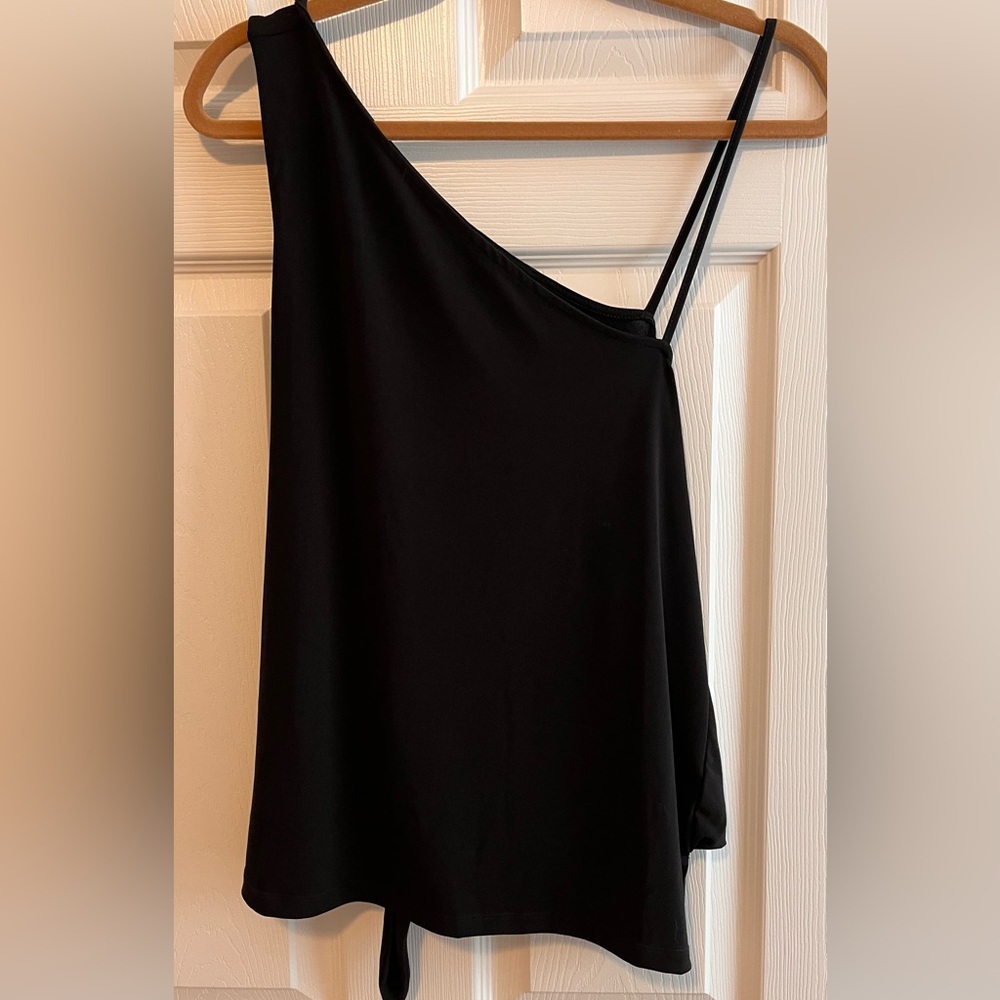 New with tags - Banana Republic elegant off the shoulder blouse.